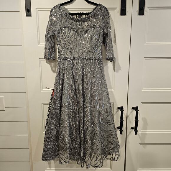 Mac Duggal 20252 Sheer High Neck Elbow Sleeve A Line Dress Silver Beaded Size 4 - Picture 2 of 9